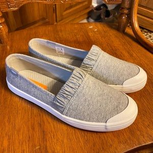 Rocket Dog canvas slip ons